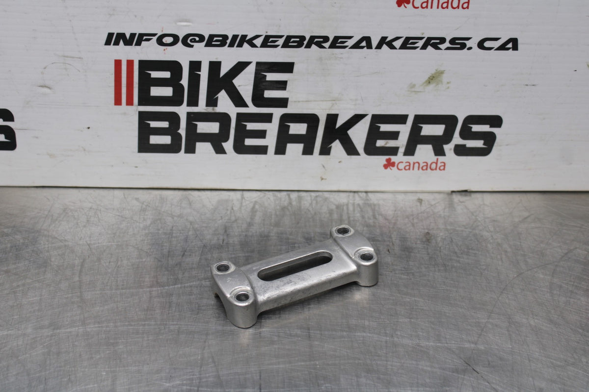 07 KAWASAKI NINJA 650 EX650 HANDLEBAR RISER TOP CLAMP BB844