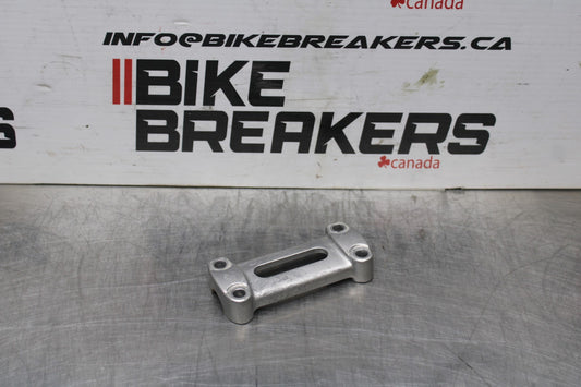 07 KAWASAKI NINJA 650 EX650 HANDLEBAR RISER TOP CLAMP BB844