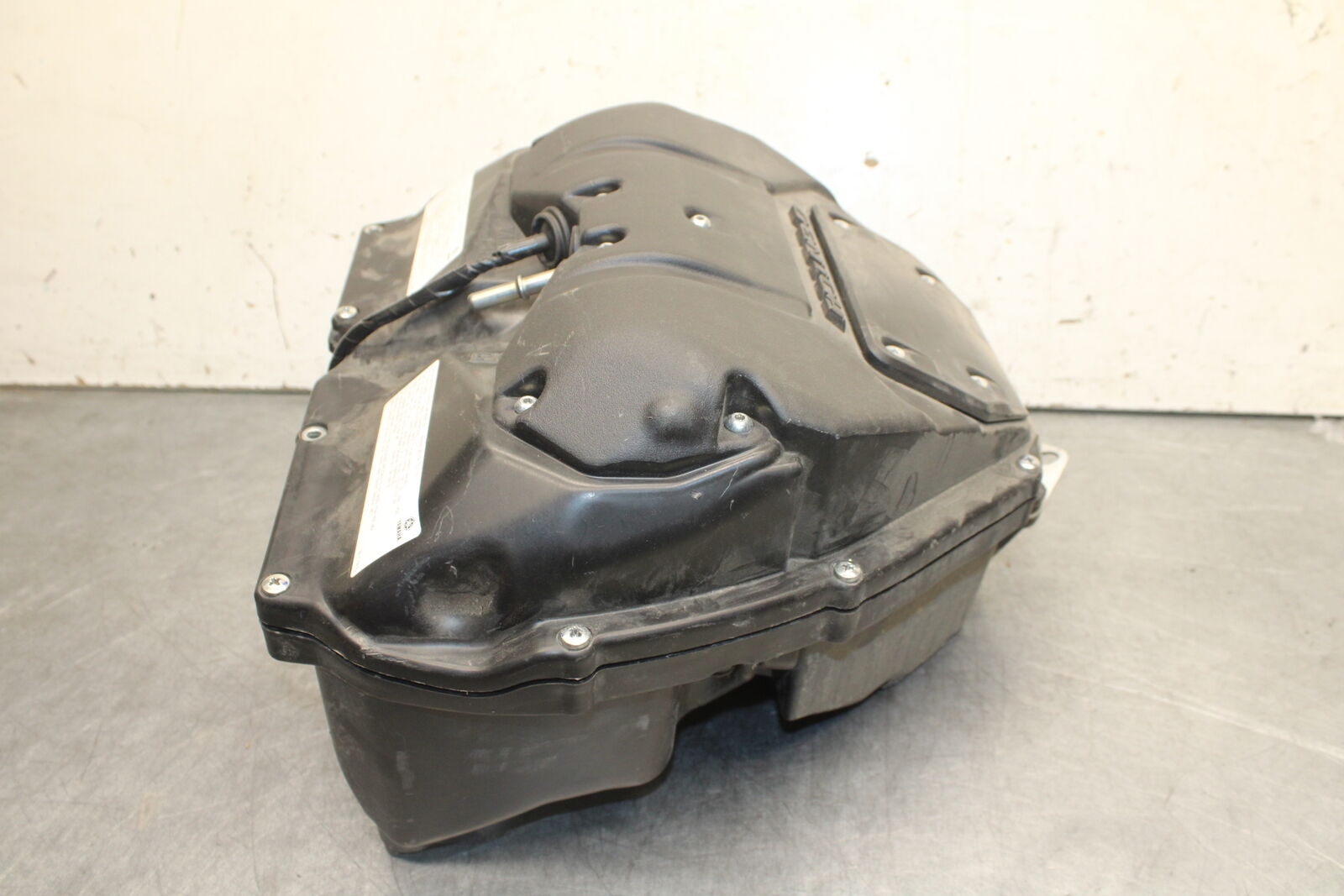 09-14 YAMAHA YZF R1 AIRBOX AIR INTAKE FILTER BOX BB696