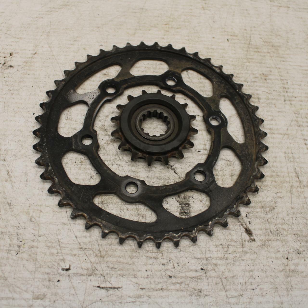 15 YAMAHA FZ09 FRONT SPROCKET BB367