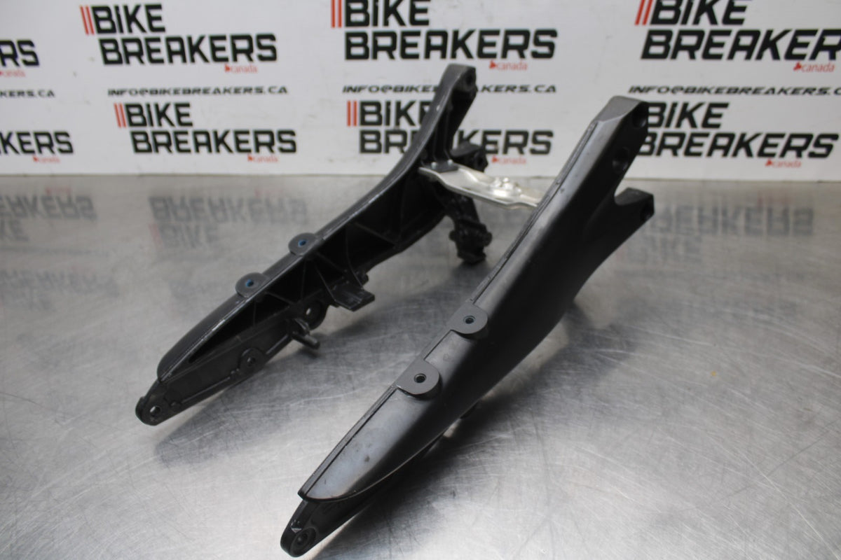 06-07 SUZUKI GSXR 600 FRONT SUBFRAME SUB FRAME BB822