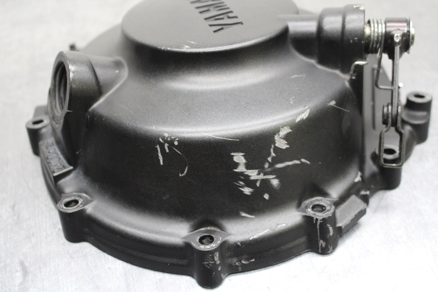 03-05 YAMAHA YZF R6  CLUTCH SIDE ENGINE MOTOR COVER BB132