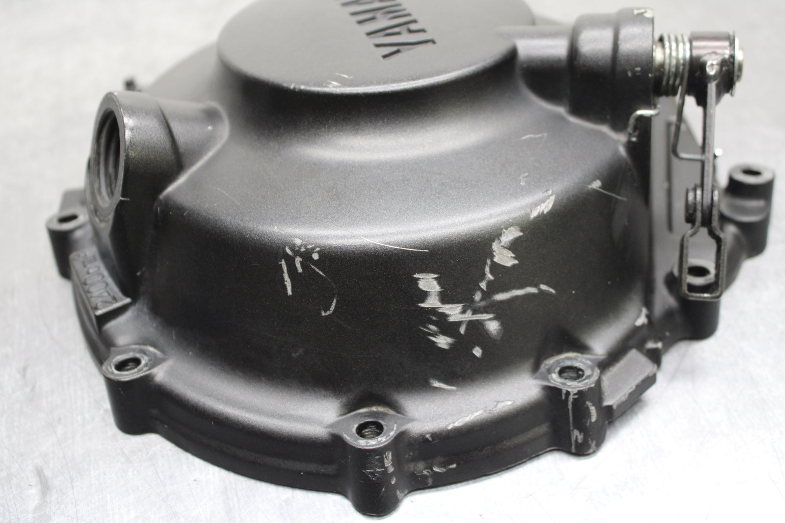 03-05 YAMAHA YZF R6  CLUTCH SIDE ENGINE MOTOR COVER BB132