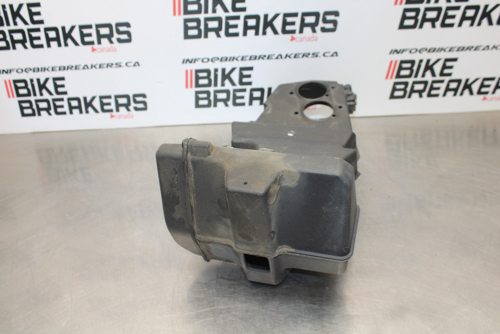 05-06 VICTORY KINGPIN DELUXE AIRBOX AIR INTAKE FILTER BOX BB195