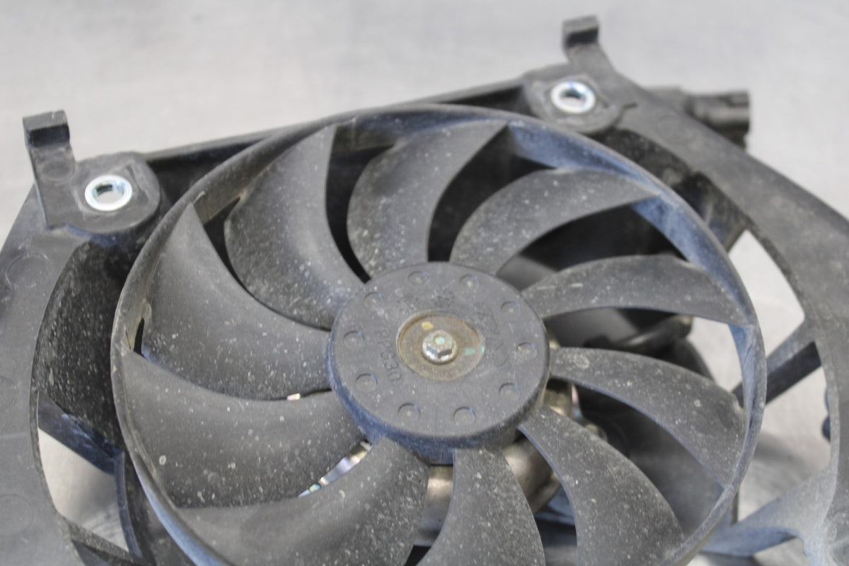 16 HONDA CB500F ABS ENGINE RADIATOR COOLING FAN BB930