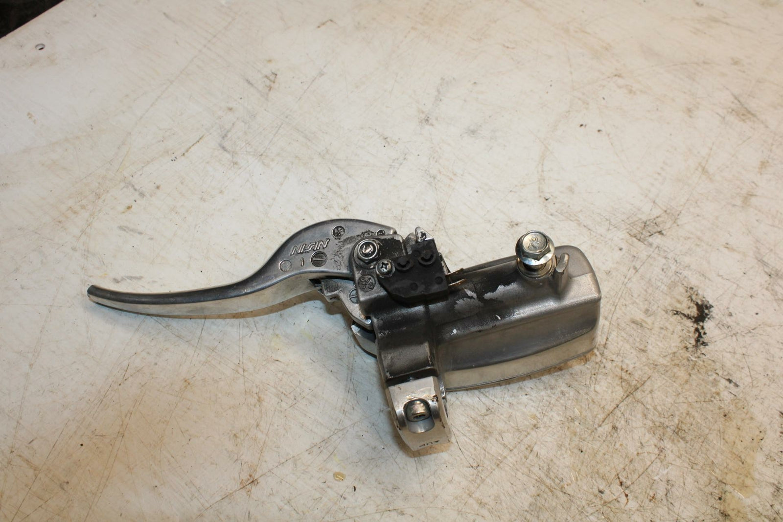 05-09 SUZUKI BOULEVARD C90 FRONT BRAKE MASTER CYLINDER BB357
