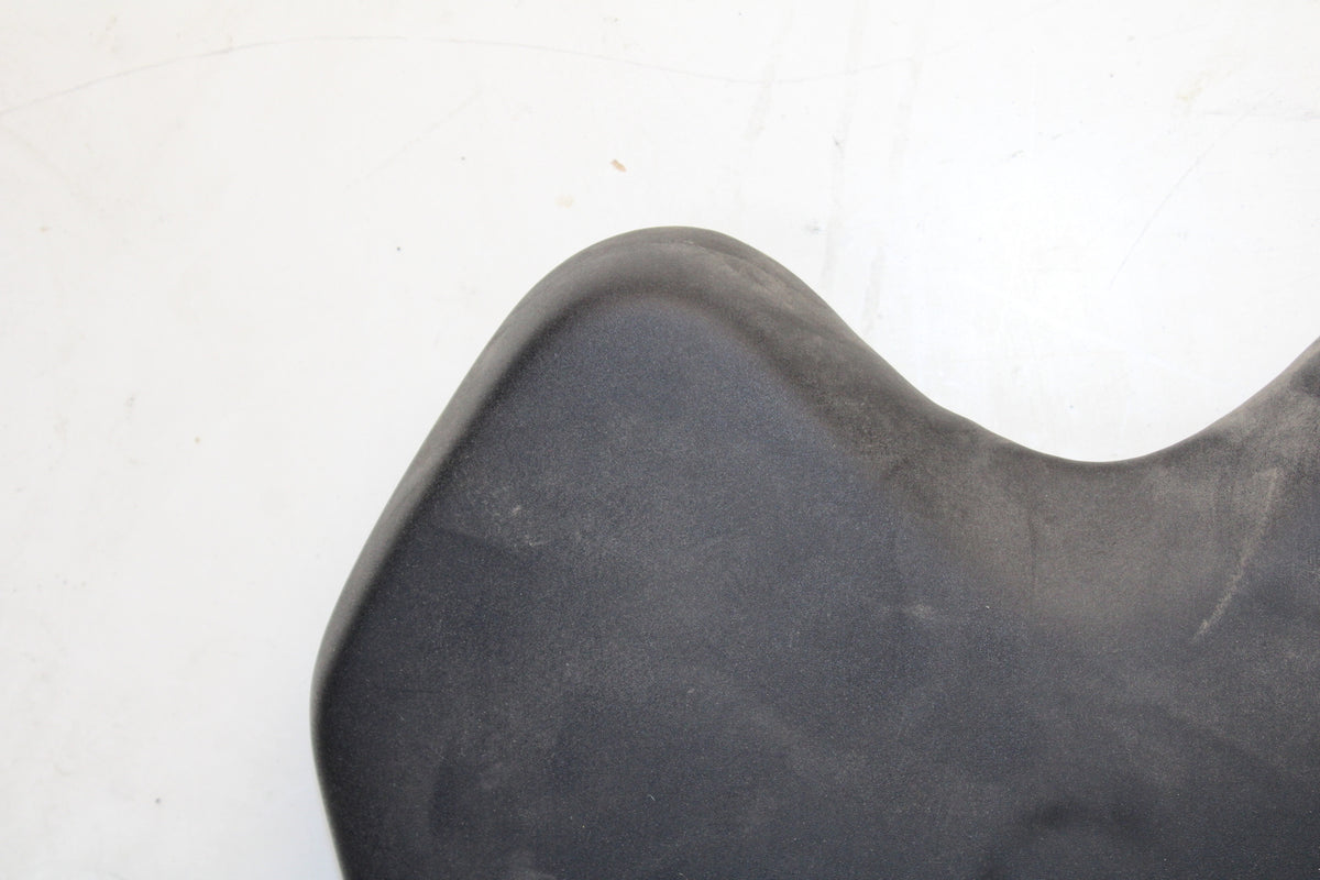 08-16 YAMAHA YZF R6 FRONT DRIVERS SEAT PAD SADDLE PILLION 13S-24710-00-00 BB665