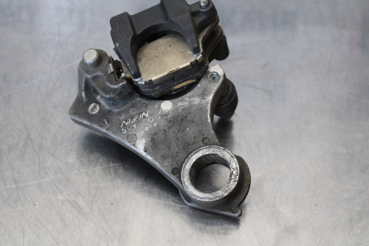 07-08 YAMAHA YZF R1 REAR BACK BRAKE CALIPER W MOUNT BRACKET BB160