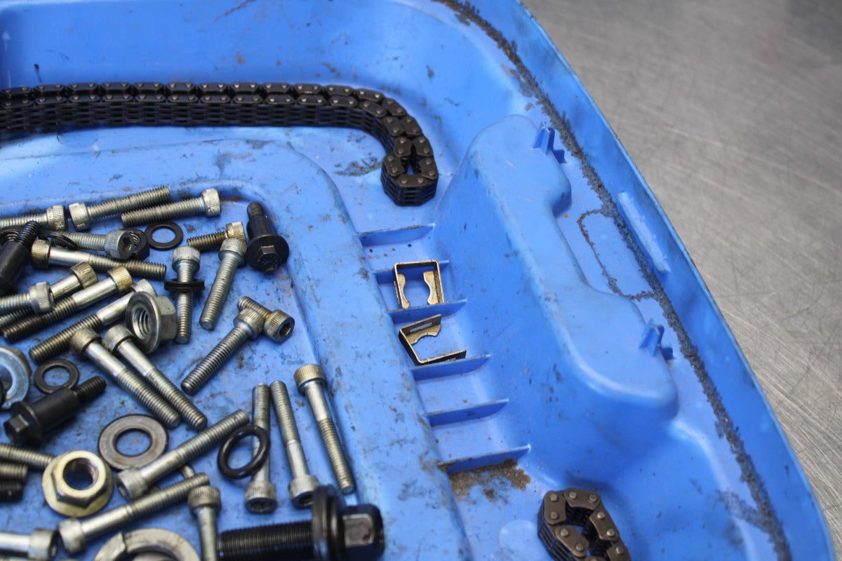 03-17 VICTORY VEGAS MOUNTING BOLTS HARDWARE SCREWS BB874
