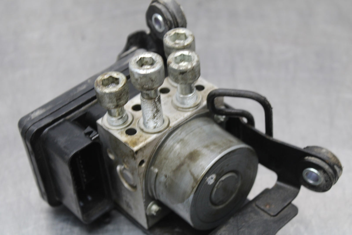 19-23 KAWASAKI NINJA ZX6R ABS PUMP UNIT MODULE BB188