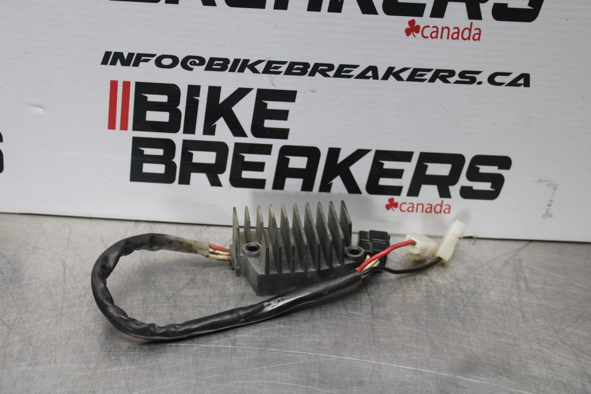 93-07 YAMAHA VMAX 1200 RECTIFIER VOLTAGE REGULATOR BB197