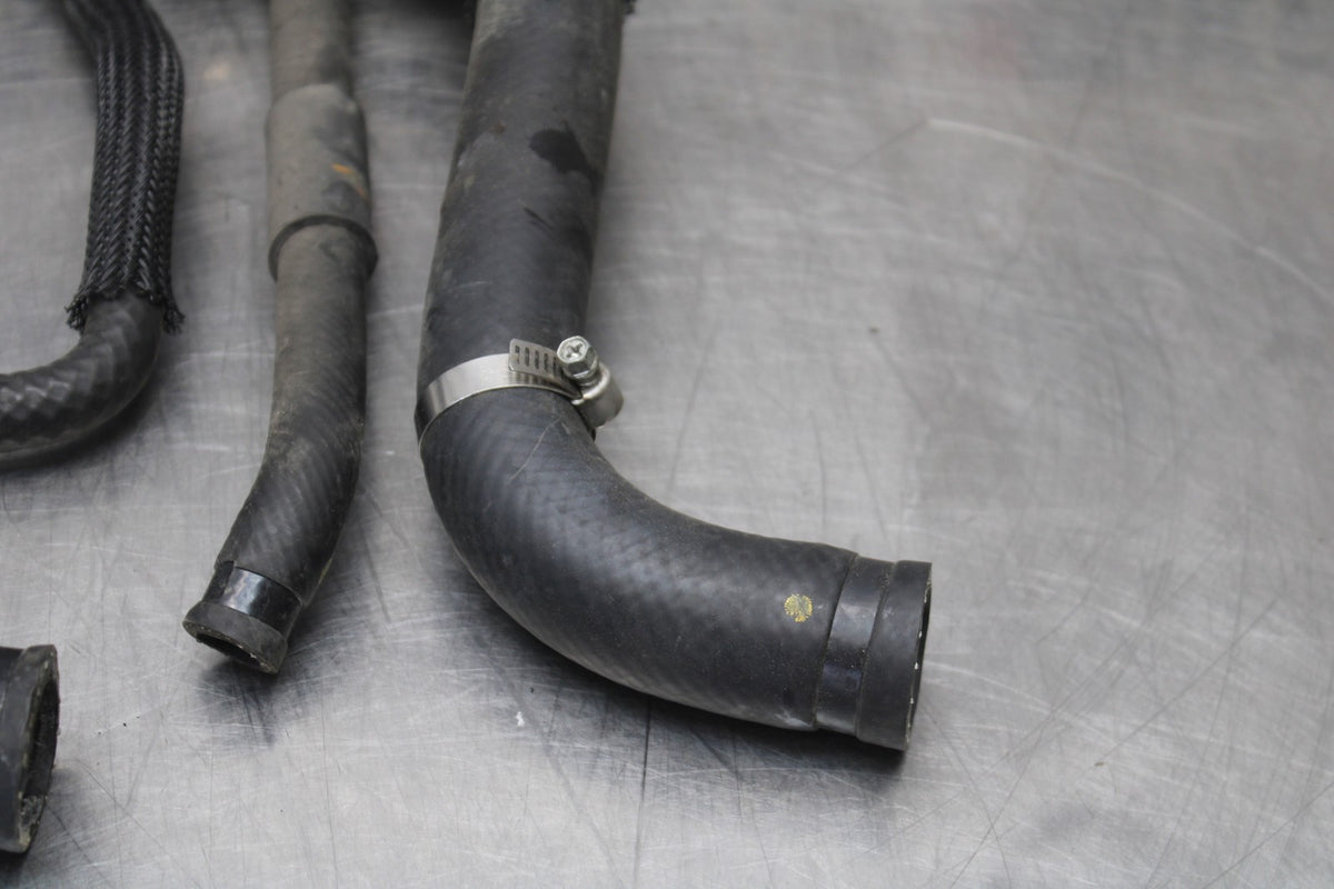 11-26 SUZUKI GSXR750 RADIATOR HOSES ENGINE COOLANT WATER PIPES HOSE BB900