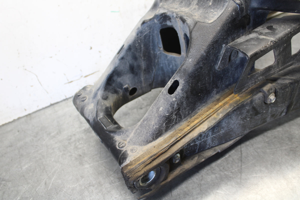 06-07 SUZUKI GSXR 600 REAR SWINGARM BACK SUSPENSION SWING ARM BB694