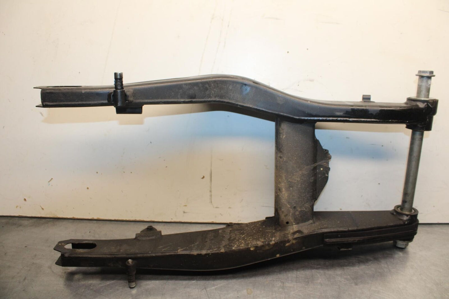 12-17 KAWASAKI ER-6N Z650 REAR SWINGARM BACK SUSPENSION SWING ARM BB607