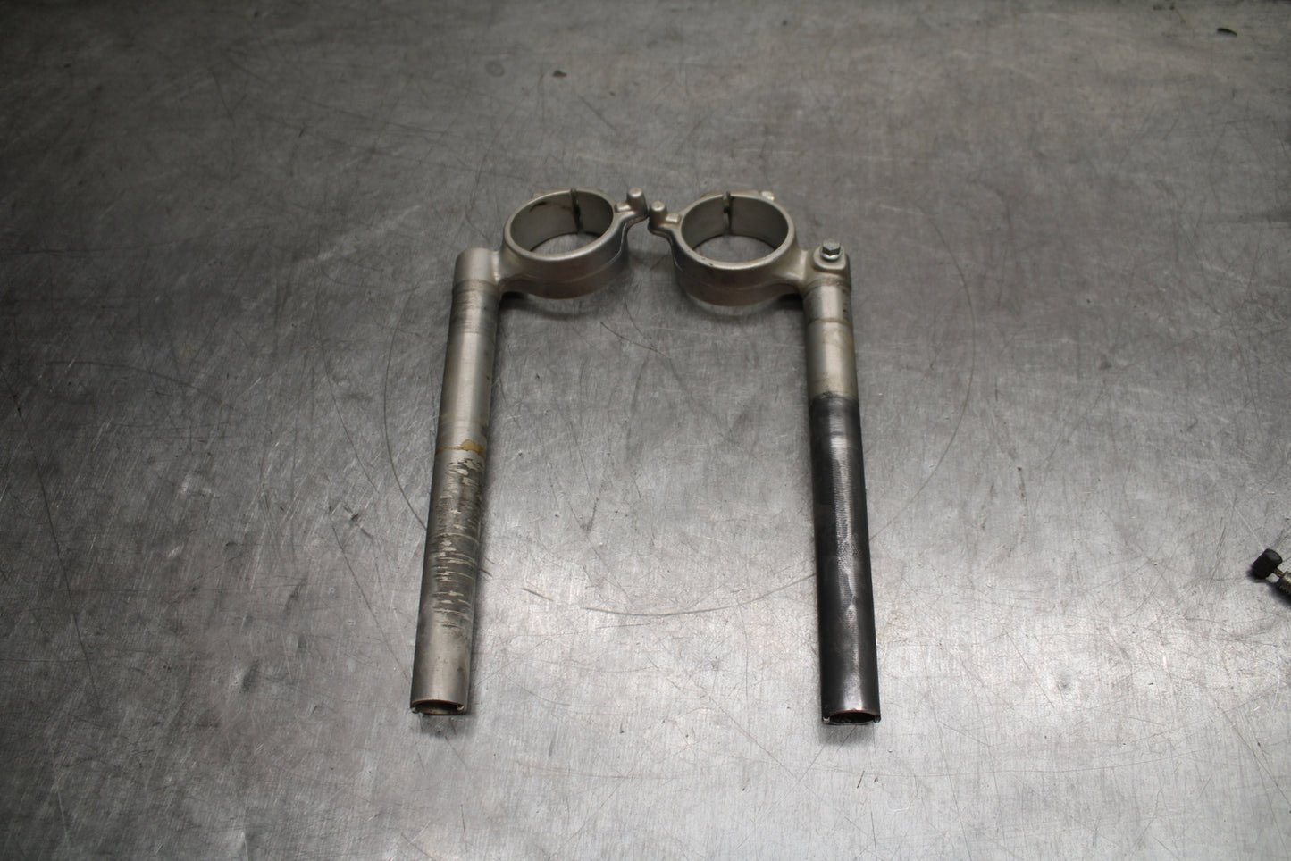 08-10 SUZUKI GSXR 600 LEFT RIGHT CLIP ON ONS HANDLEBARS PAIR SET BB753