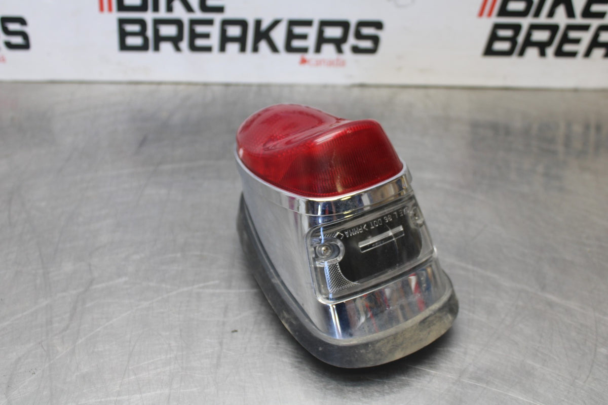 08 KAWASAKI VULCAN 1600 VN1600D NOMAD TAILLIGHT REAR TAIL BRAKE LIGHT BB904