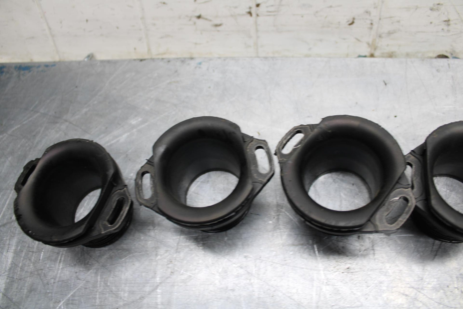 03 KAWASAKI ZX12R AIRBOX INTAKE VELOCITY STACKS BB472