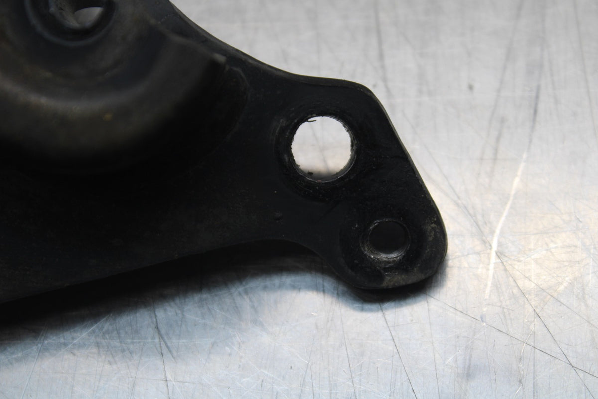 2006 Suzuki Boulevard C90 ENGINE MOTOR MOUNT STAY BRACKETS BB849