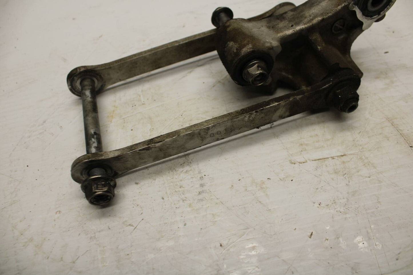 09-12 KAWASAKI NINJA ZX6R REAR DOGBONE SHOCK LINKAGE LINK BB272