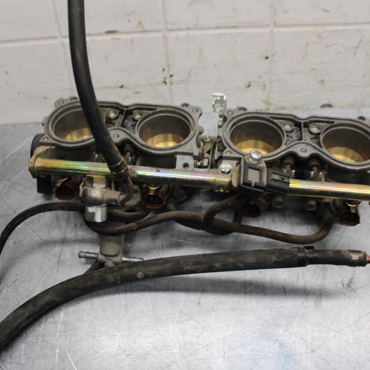 06-07 HONDA CBR1000RR MAIN FUEL INJECTORS / THROTTLE BODIES 16401-MEL-A21 BB464