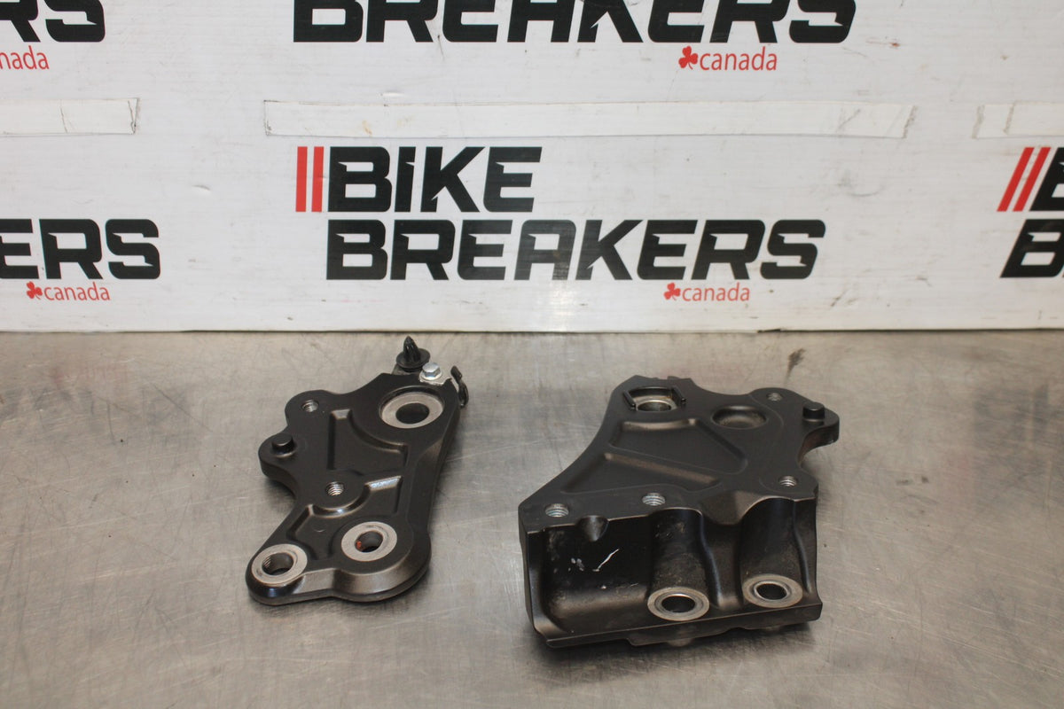 23-24 YAMAHA MT-07 LEFT RIGHT REARSET REAR SET DRIVER PEG BRACKETS MOUNTS BB927
