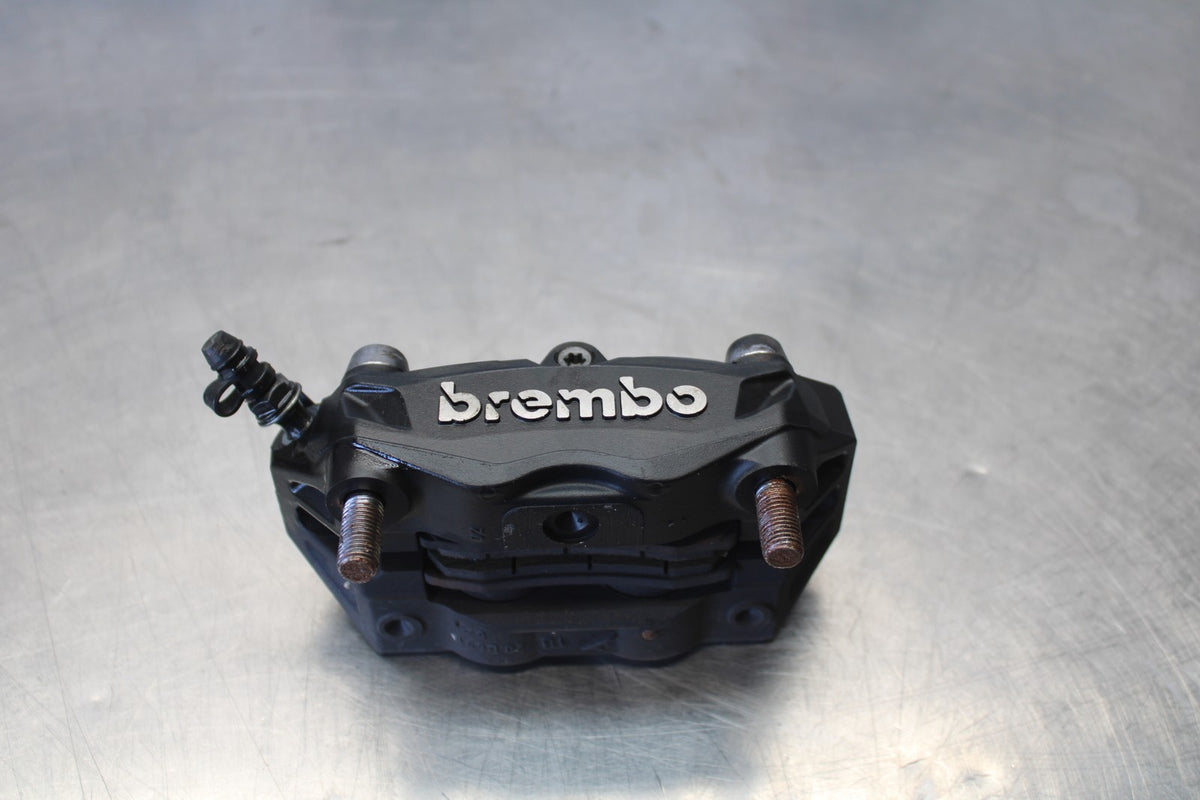 20 TRIUMPH STREET TRIPLE 765 RIGHT LEFT FRONT BRAKE CALIPER SET PAIR BB864