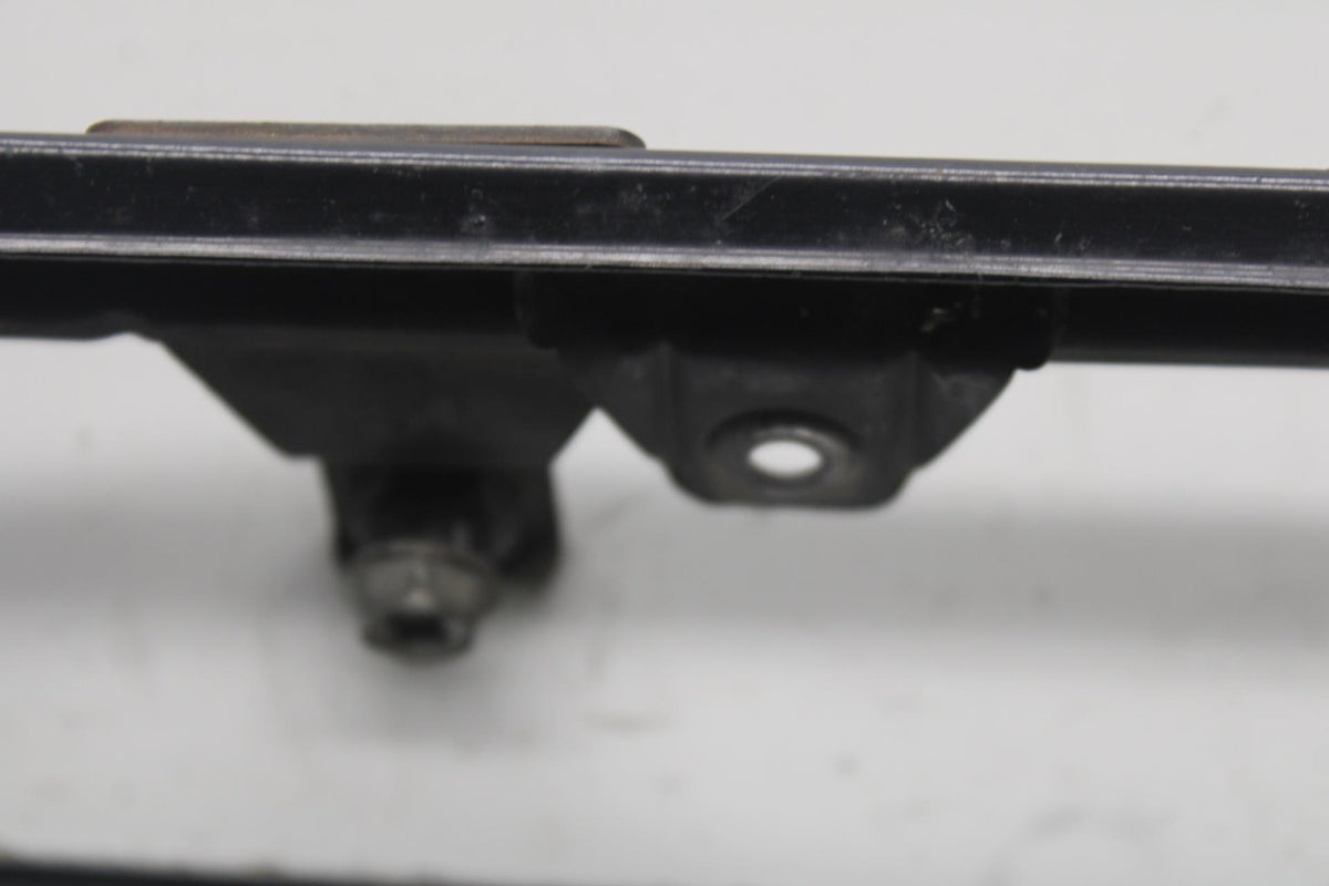 84-86 KAWASAKI GPZ900 HEADLIGHT HEAD LIGHT LAMP TRIM  BB84