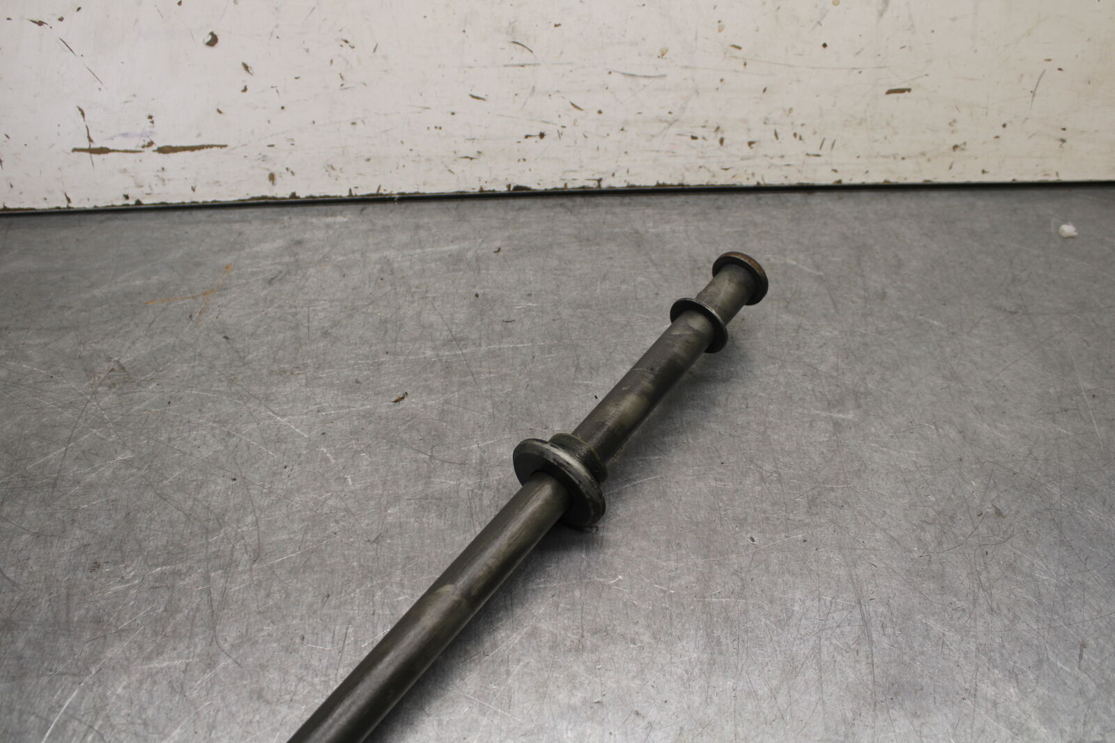 04-12 HONDA ST1300A REAR AXLE BACK WHEEL RIM PIVOT BOLT AXEL BB669