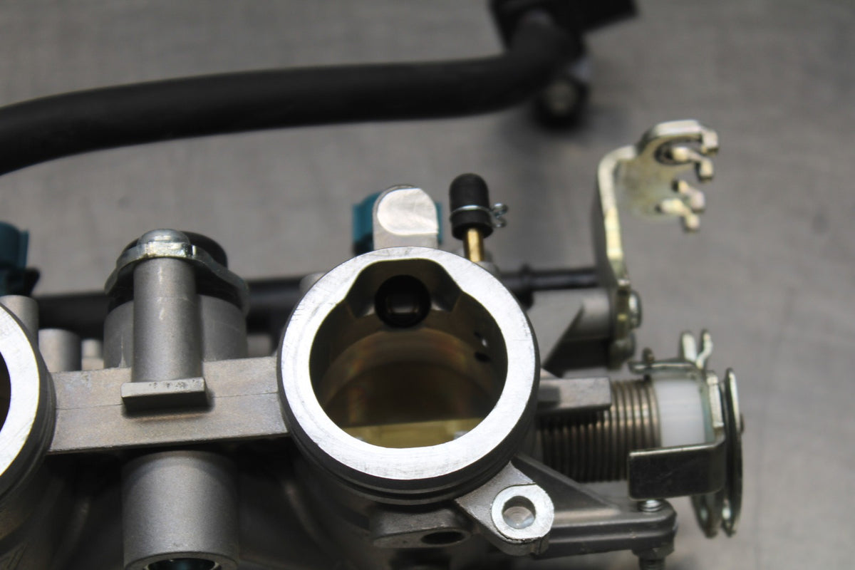 22-25 YAMAHA YZF R7 MAIN FUEL INJECTORS / THROTTLE BODIES BB769
