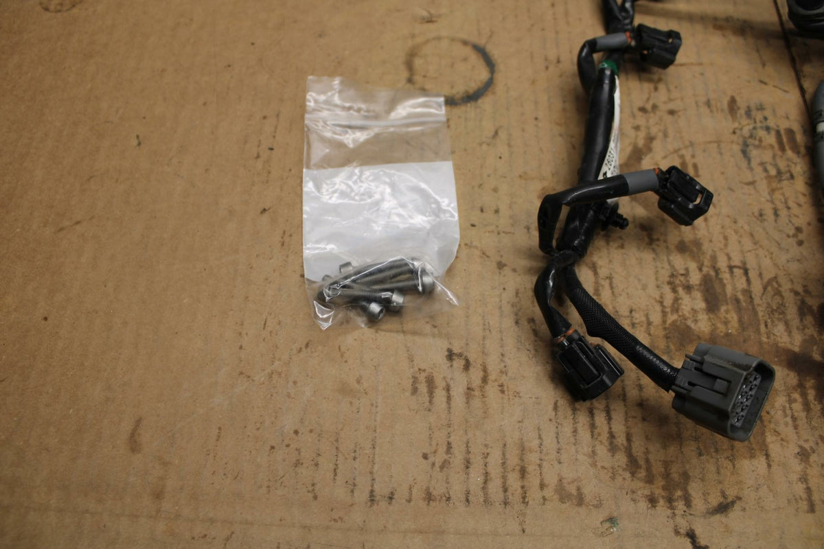 20-22 KAWASAKI Z H2 MAIN FUEL INJECTORS / THROTTLE BODIES BB382