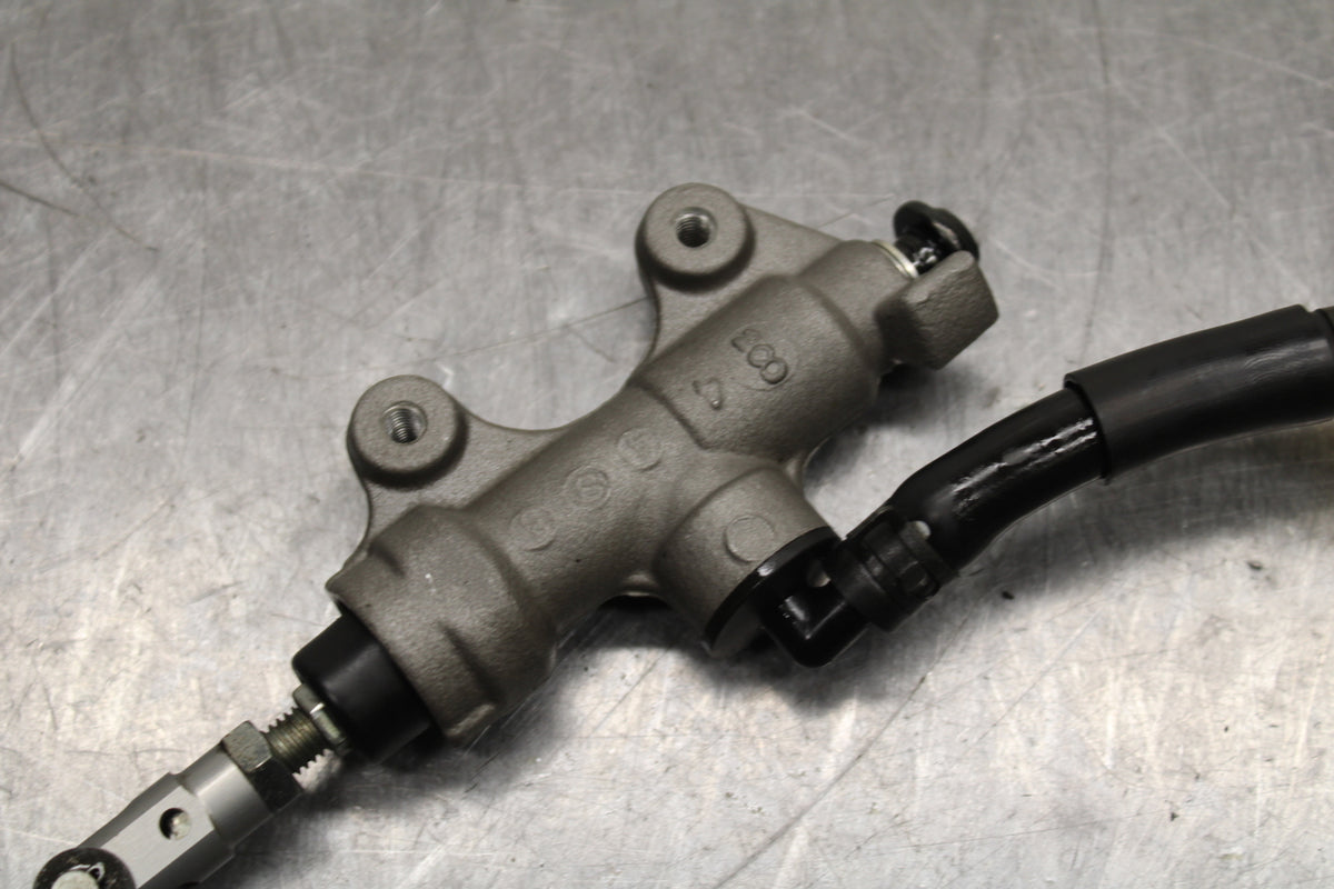 08-16 YAMAHA YZF R6 REAR BACK BRAKE MASTER CYLINDER W RESERVOIR BB131