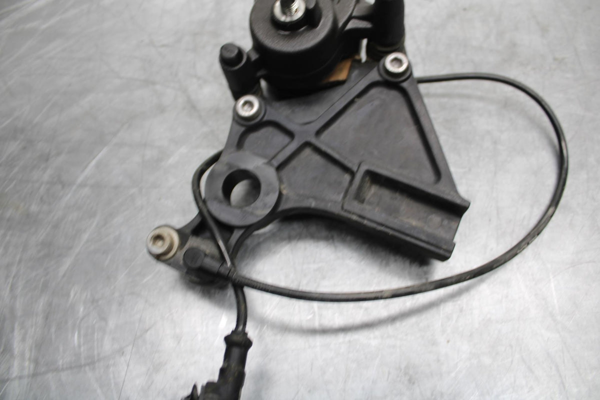 15-17 KAWASAKI EX 650 NINJA  EX 650 ABS REAR BRAKE CALIPER W MOUNT BRACKET BB494