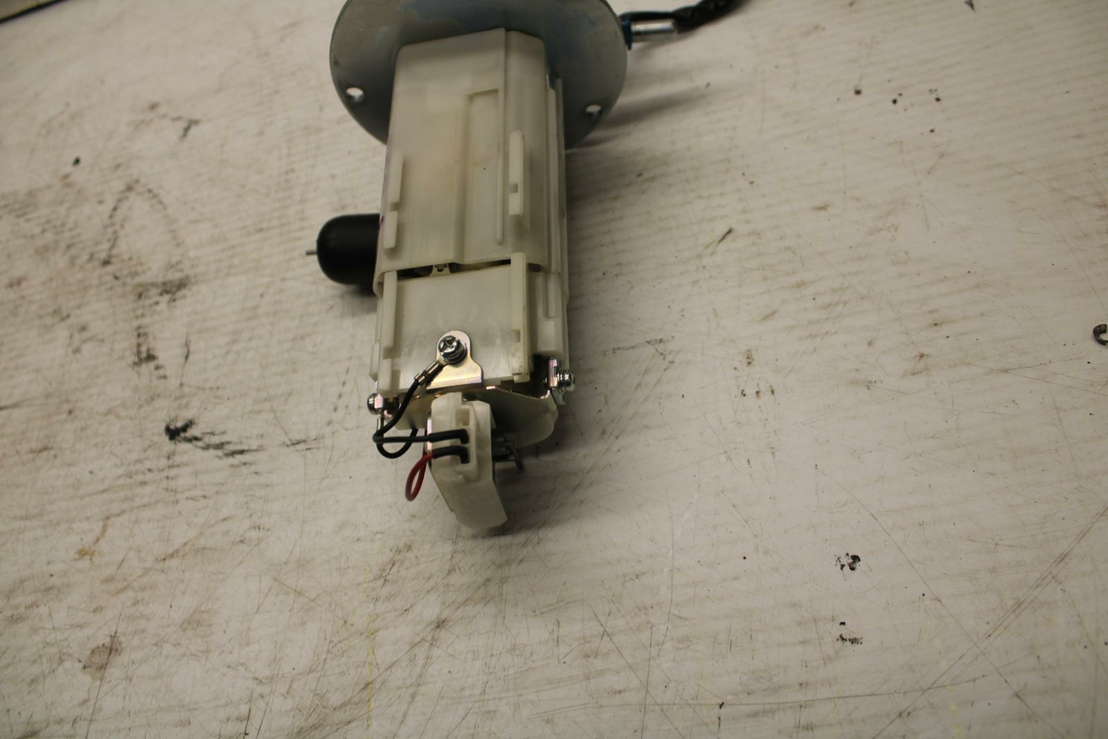 09-11 SUZUKI GSXR1000 FUEL PUMP GAS PETROL SENDER UNIT 15100-47H00 BB283
