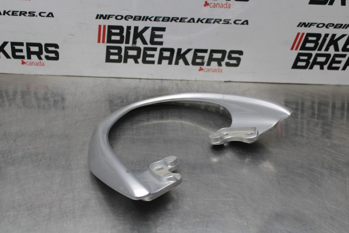 15 SUZUKI GW250F PASSENGER REAR SEAT GRAB BAR HANDLE BB789