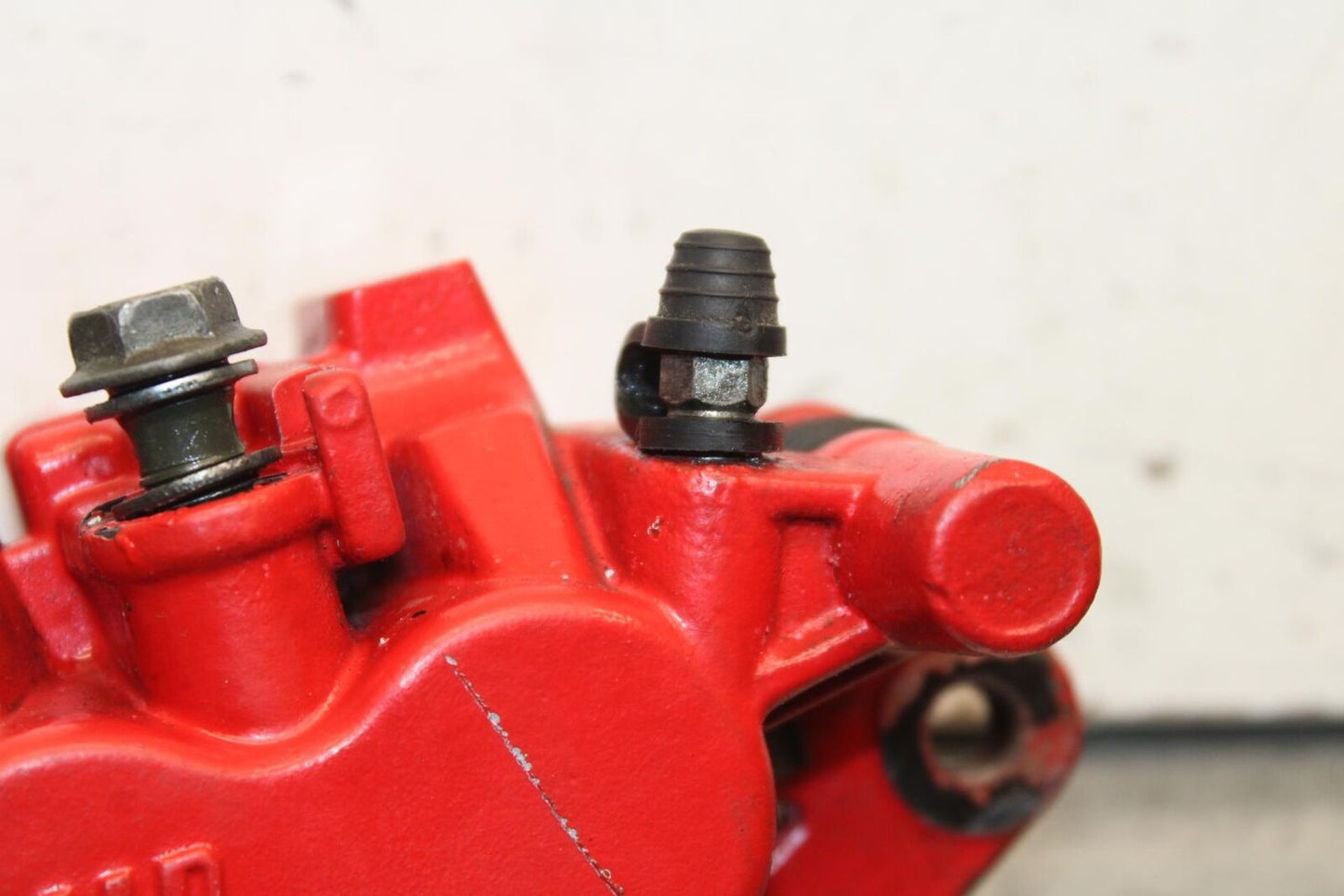 04-09 SUZUKI GS 500 FH GS500F FRONT BRAKE CALIPER BB97