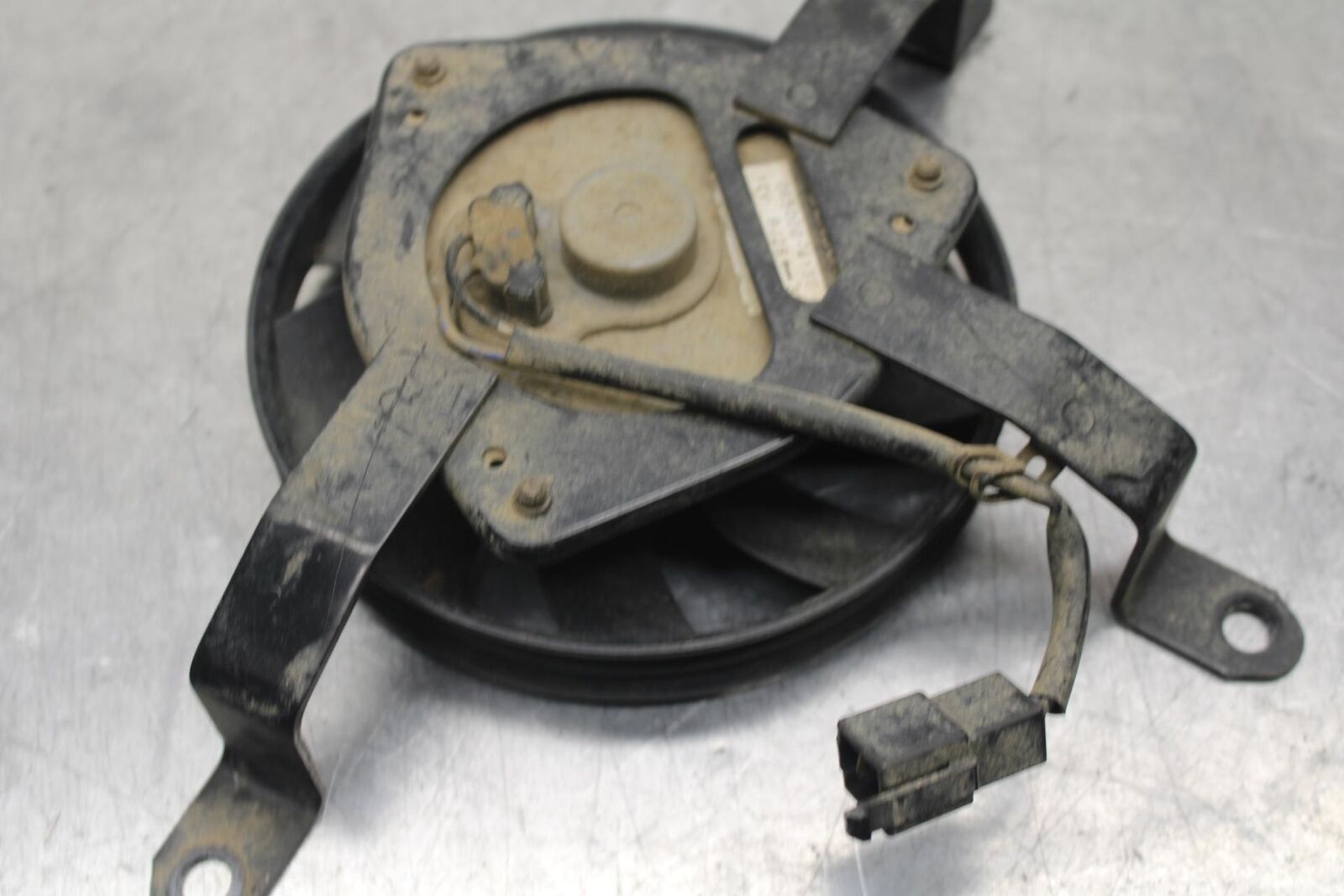 2009 Kawasaki Ninja 250R EX250J ENGINE RADIATOR COOLING FAN BB87