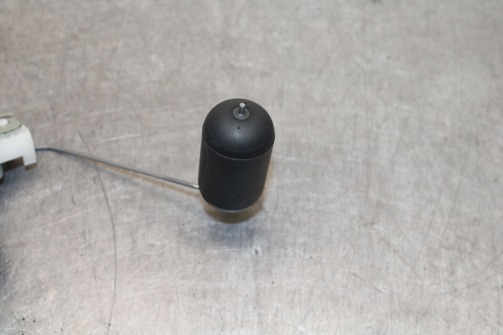 12-13 KAWASAKI Z1000 FUEL PUMP GAS PETROL SENDER UNIT BB743