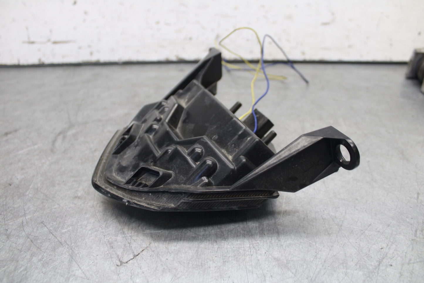 09-12 KAWASAKI NINJA ZX6R AFTERMARKET REAR TAIL TAILLIGHT BACK BRAKE LIGHT BB698