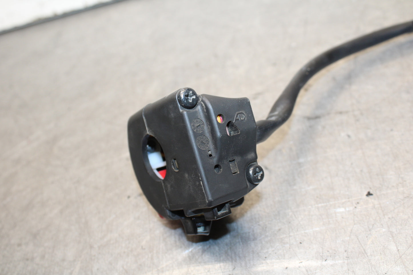 16 KAWASAKI NINJA ZX10R RIGHT HANDLE KILL OFF START SWITCH SWITCHES BB650