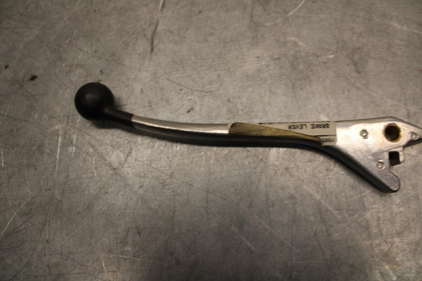 1975 Suzuki GT550 750 RIGHT CLIPON HANDLEBAR BRAKE LEVER 57420-45010 BB36