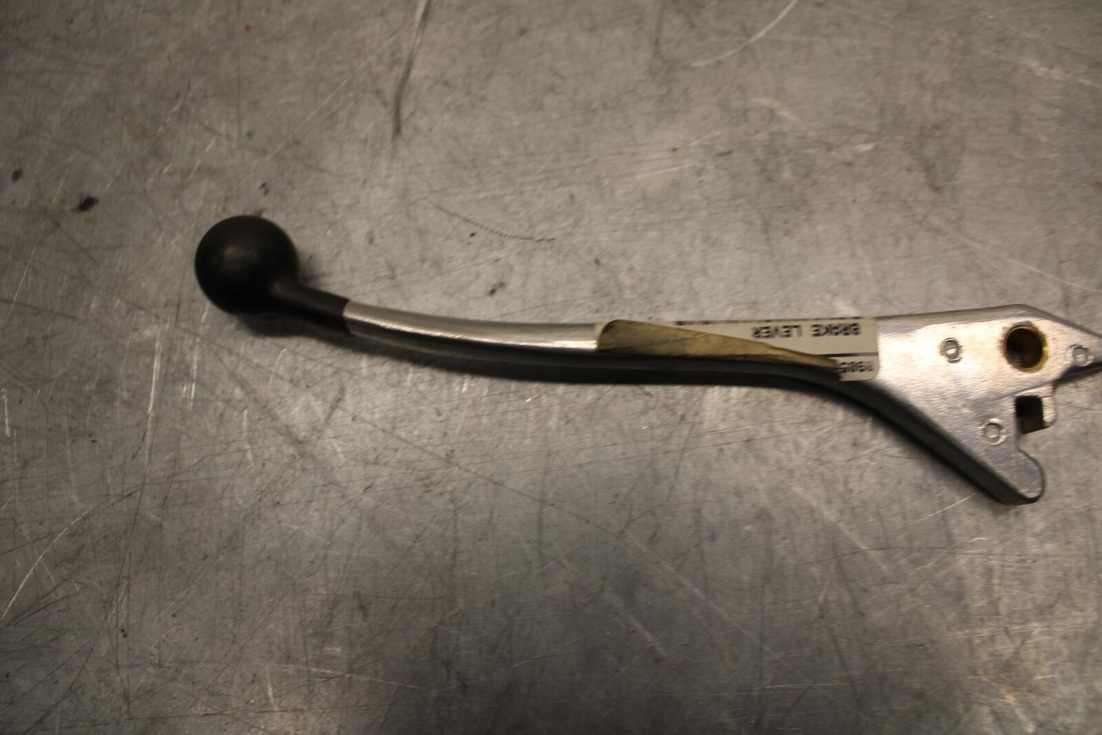 1975 Suzuki GT550 750 RIGHT CLIPON HANDLEBAR BRAKE LEVER 57420-45010 BB36