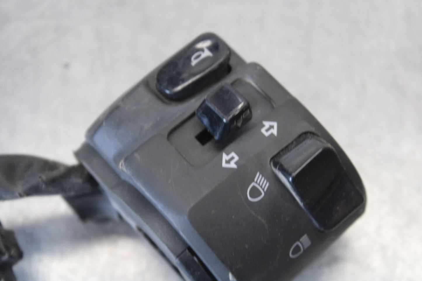 09-14 YAMAHA YZF R1 LEFT CLIP ON HANDLE HORN SIGNALS SWITCH SWITCHES BB696