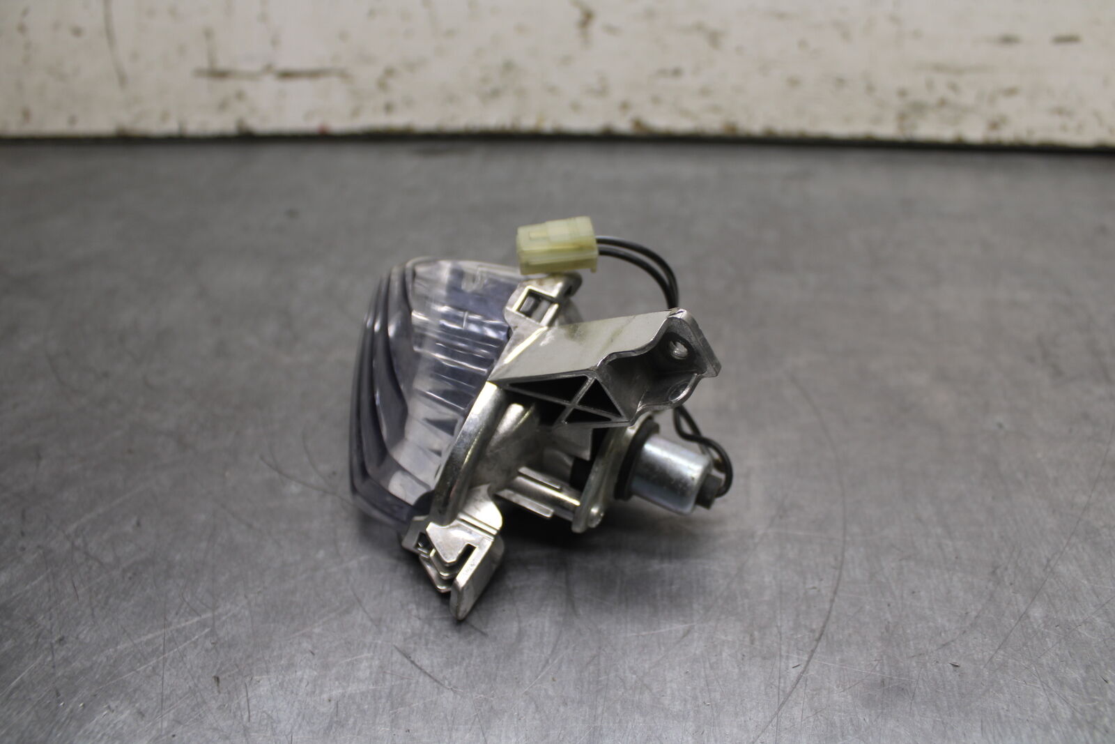 08-10 SUZUKI GSXR750 LEFT REAR TURN SIGNAL LIGHT INDICATOR BB113