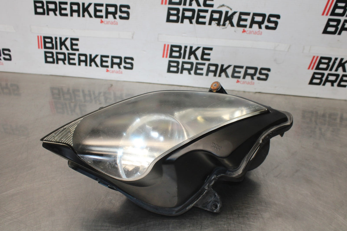 06-07 HONDA INTERCEPTOR 800 VFR800 FRONT LEFT HEADLIGHT HEAD LIGHT LAMP BB917