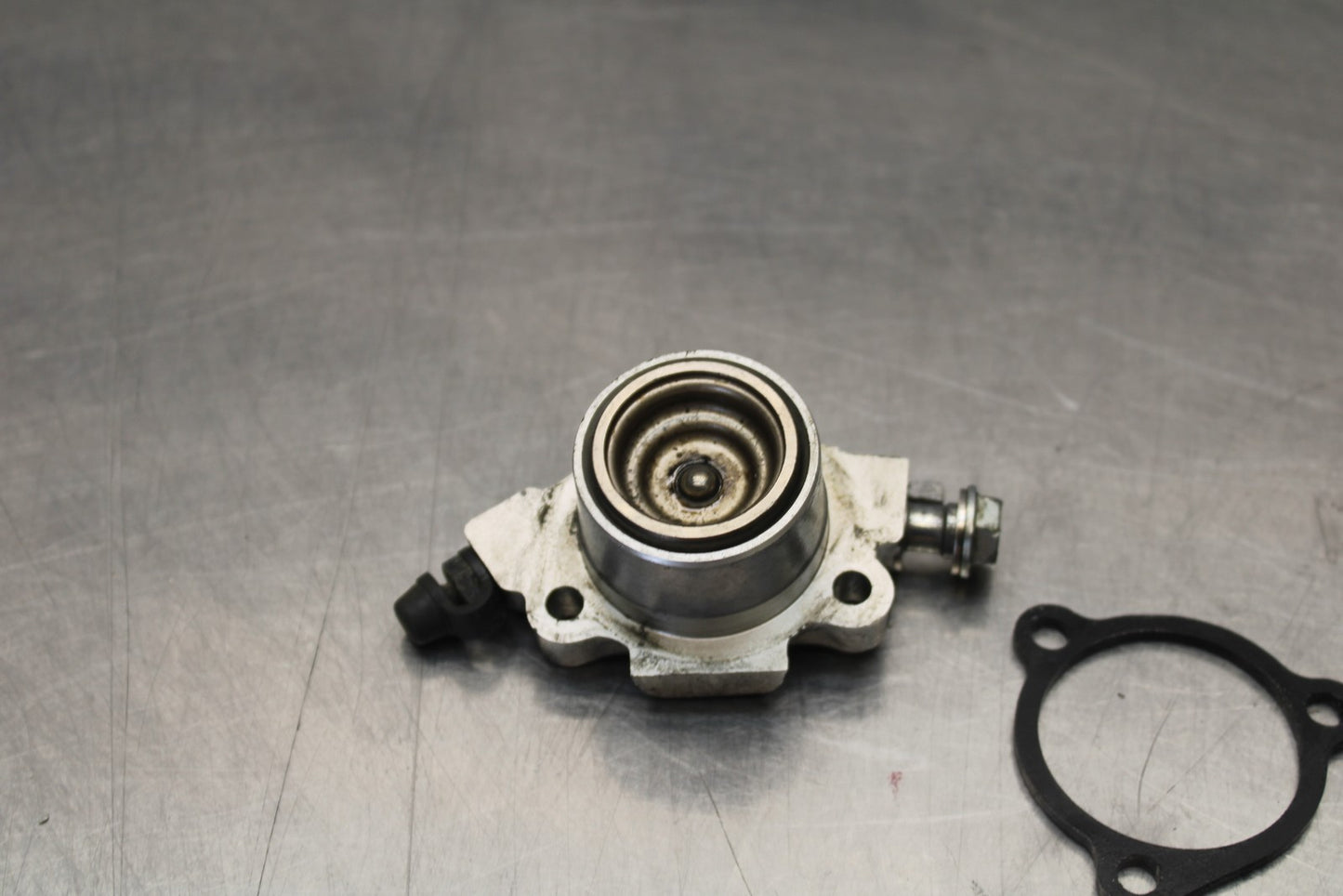 03-08 KAWASAKI VULCAN 1600 CLUTCH SLAVE PISTON CYLINDER BB196