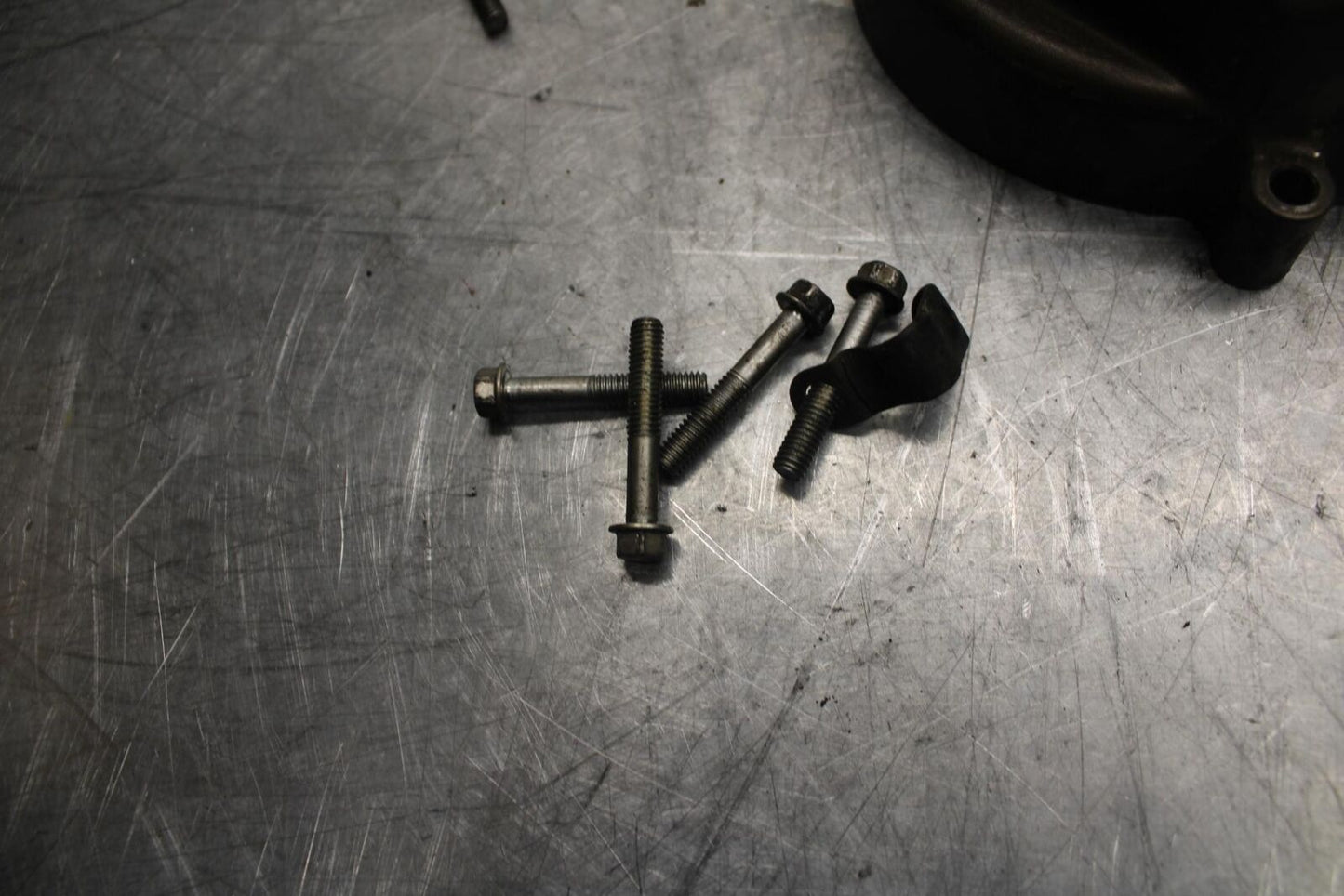 2004 Kawasaki Ninja ZX6RR ZX600M ENGINE SPROCKET COVER BB43