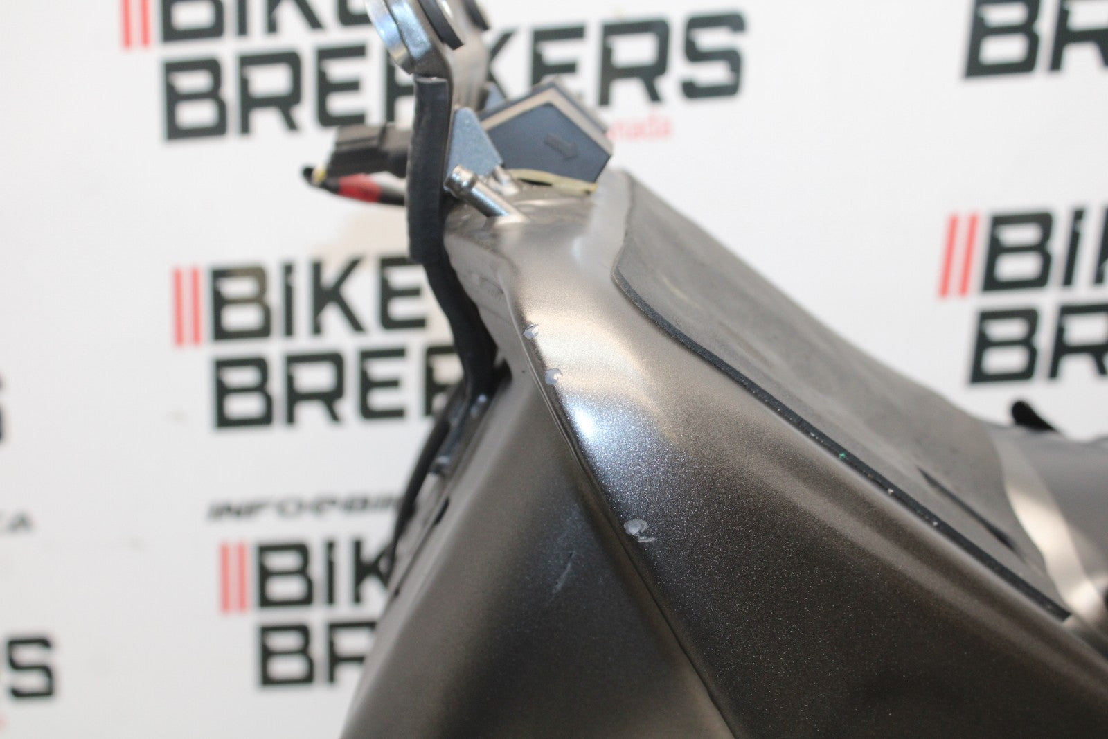 23-24 KAWASAKI NINJA ZX14R NEW!! GAS TANK FUEL CELL PETROL RESERVOIR BB764