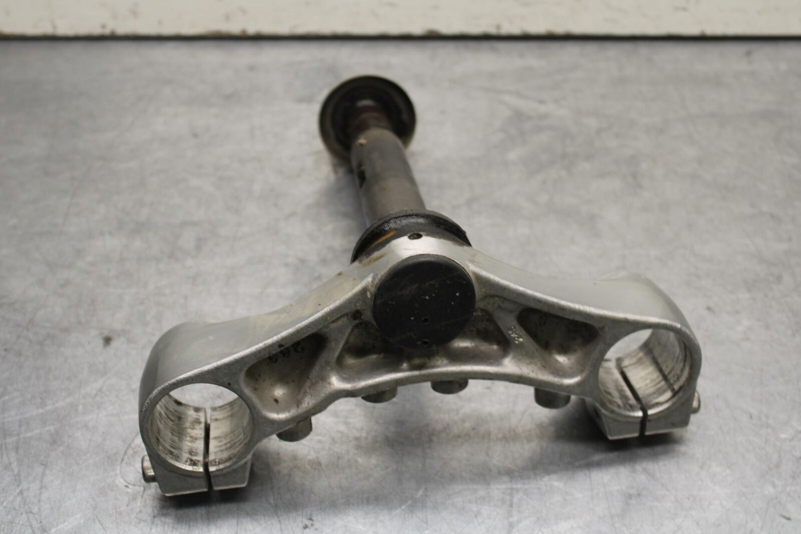 93-07 YAMAHA VMAX 1200 FRONT FORKS CLAMP LOWER TRIPLE TREE STEM BB634