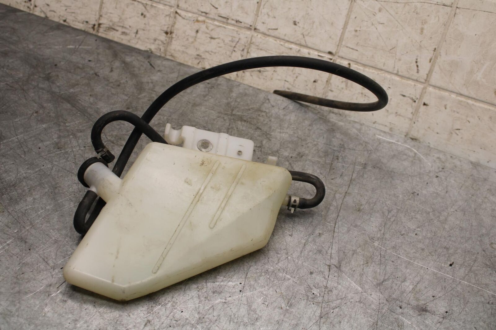 06-07 SUZUKI GSXR600 750 COOLANT WATER TANK RESERVOIR BOTTLE BB543