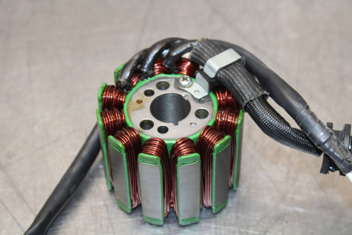 04-05 YAMAHA YZF R1 STATOR GENERATOR ALTERNATOR MAGNETO BB173